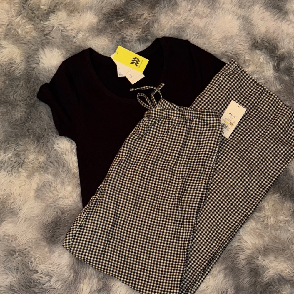 NWT Black Top and Checkered Pants Set sz medium